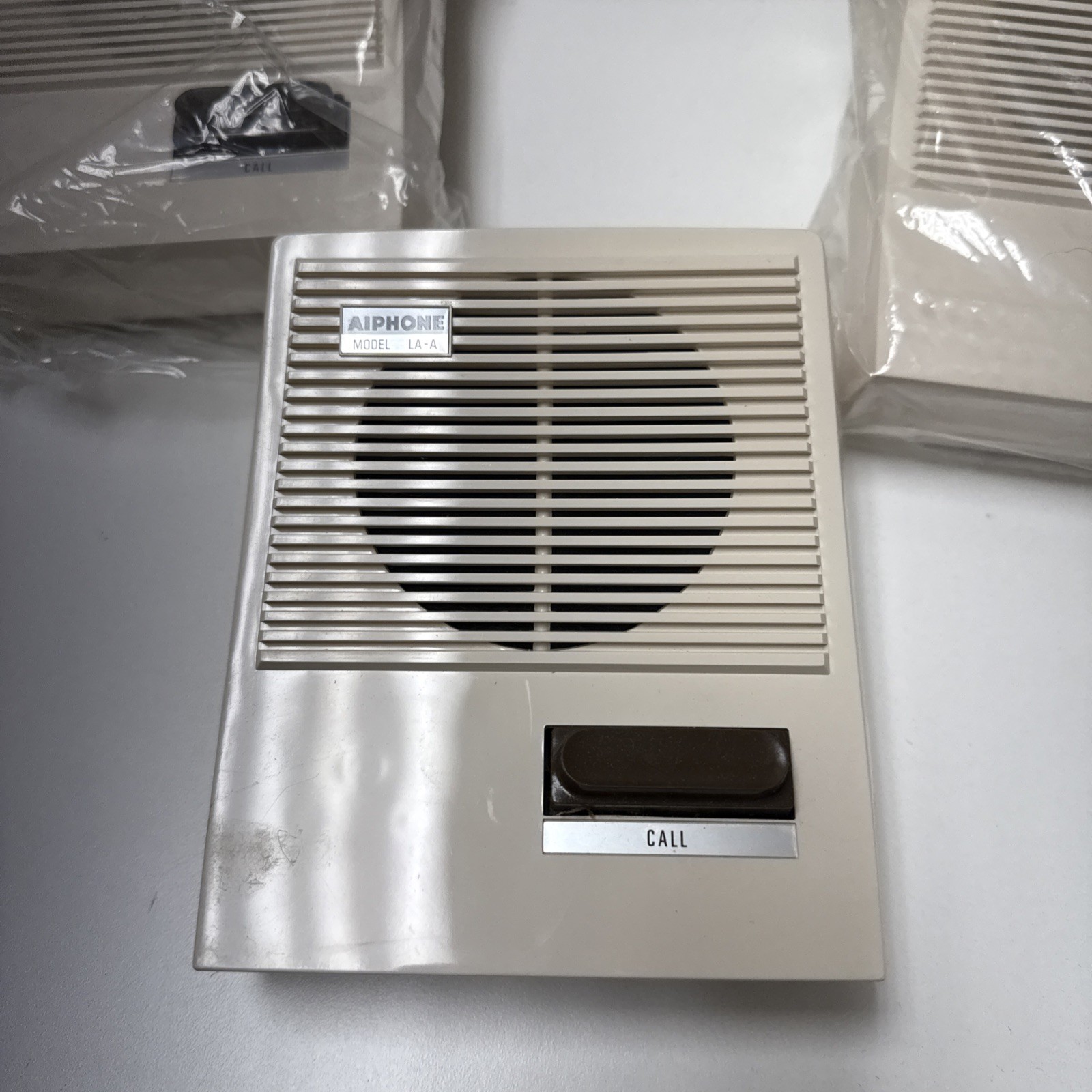 Desktop Aiphone LA-A AUDIO CALL INTERCOM SUBSTATION SYSTEM LOT of **3 ...