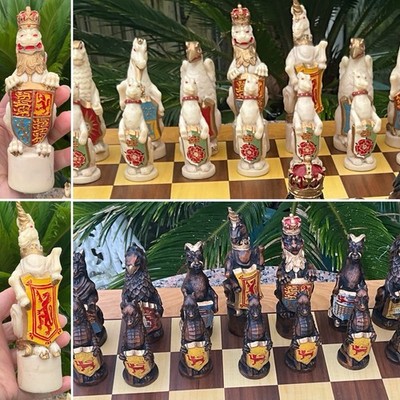V RARE C1953 James Woodford s QUEEN S BEASTS CHESS SET HAND PAINTED Complete 7 