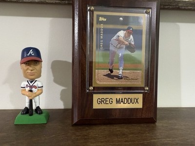 MLB Greg Maddux UPPER D E C K COLLECTIBLES BOBBLE HEAD 6.5 x2  & 2 Scorebooks