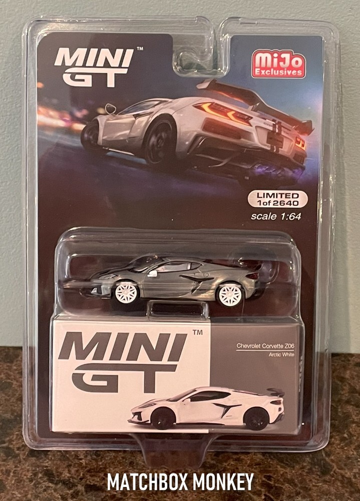 MINI GT Chevy Corvette Z06 Arctic White Chase MGT 677 Limited
