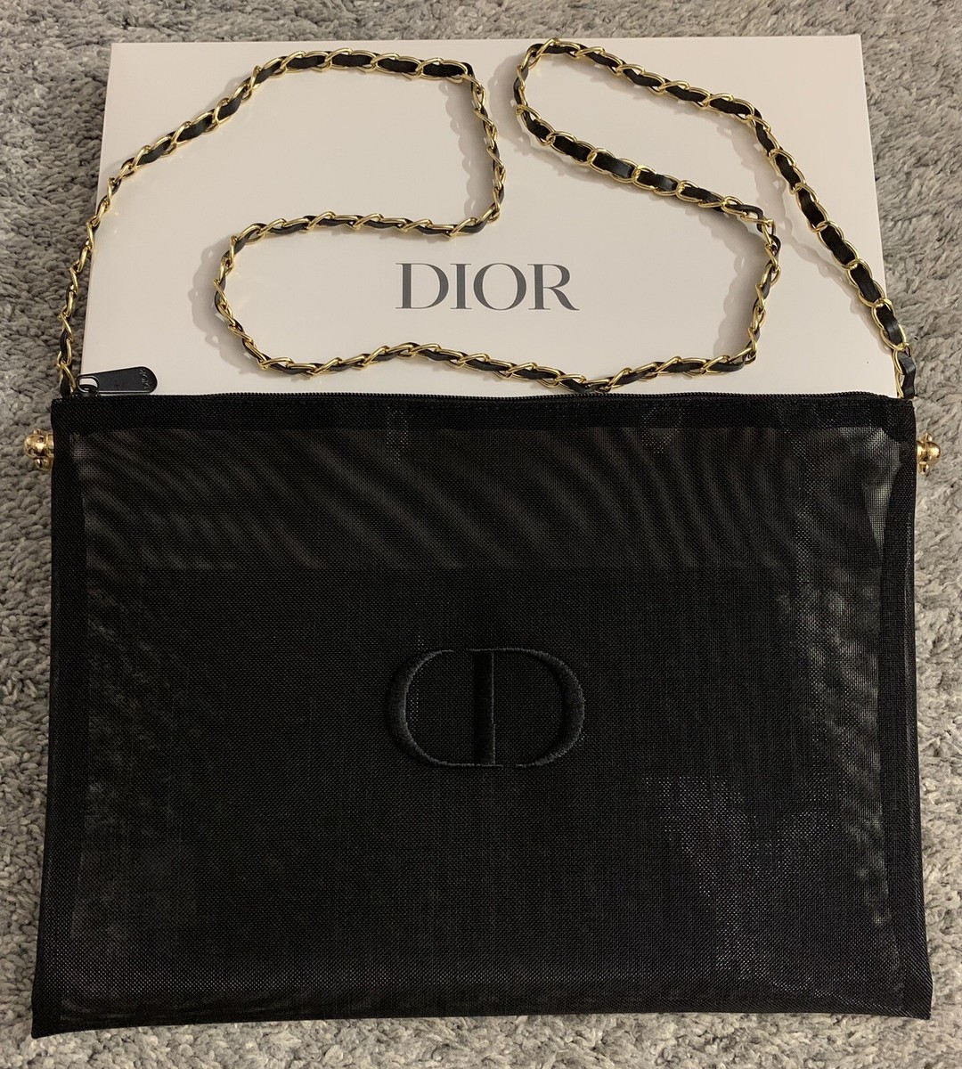 【Christian Dior 】ブラック クラッチバッグ ゴールドチェーン 新登場! 【Christian Dior 】ブラック クラッチバッグ ゴールド