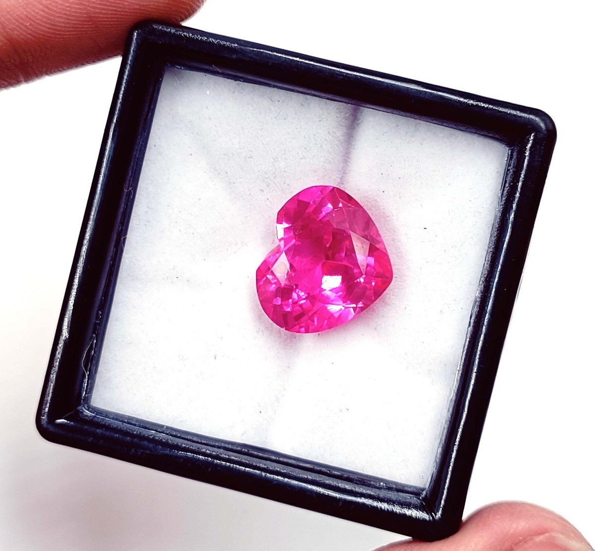 ❣️Ruby ❣️╰(*´︶`*)╯♡ Loose Triangle Cut Ruby CZ Gemstone Cubic Zirconia July