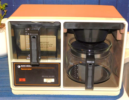NOS Black & Decker Spacemaker Automatic Drip Coffee Maker B3SDC1D 10 Cup