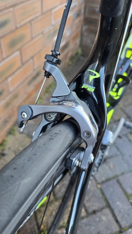 ​Pinarello Dogma F8 Carbon Road Bike – Shimano Ultegra Di2 – Mavic Cosmic  54cm, photo 3 of 5