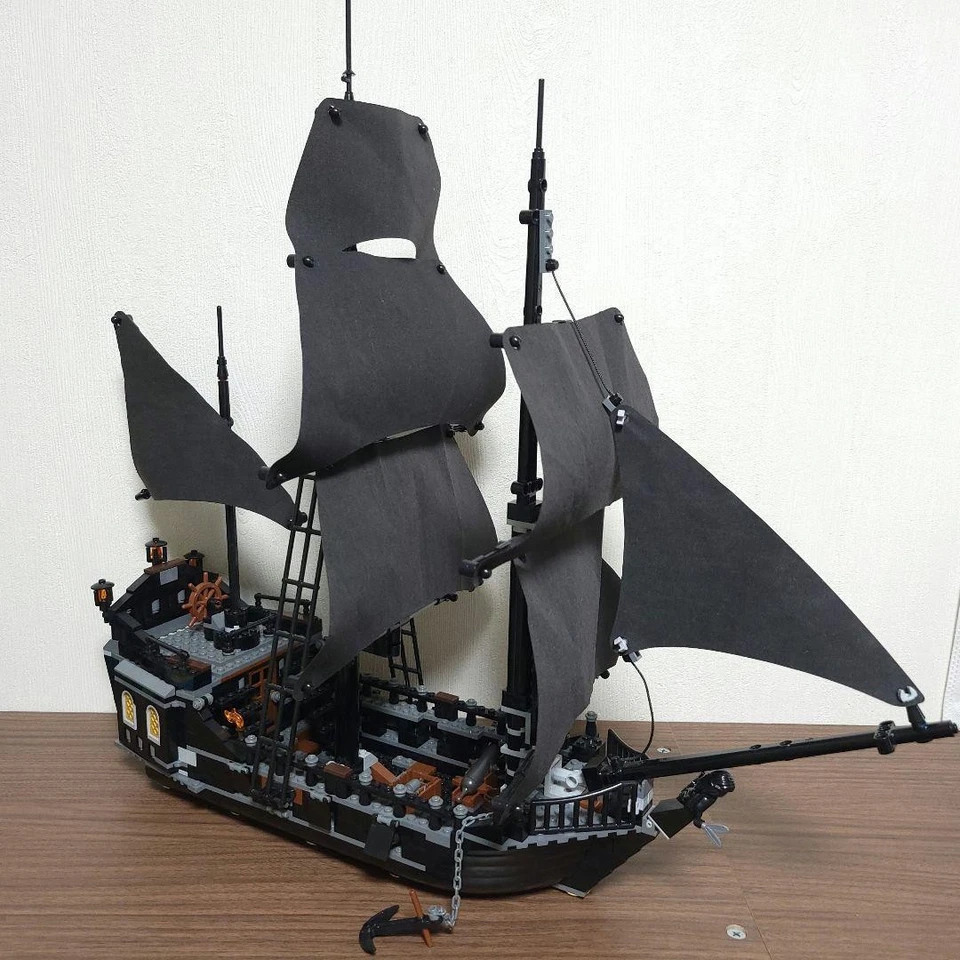LEGO Pirates Of The Caribbean The Black Pearl 4184 In 2011 Used Comp Used - Image 2 of 4