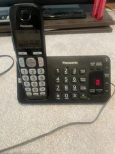 Panasonic KX-TGE440 Bluetooth Cordless Answering Machine Phone Charger w/handset
