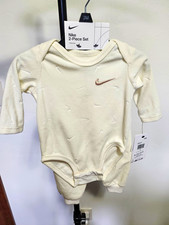 Nike 2-Piece Ivory Logo Fleece Cotton Bodysuit  Pants Set 0-3 Months