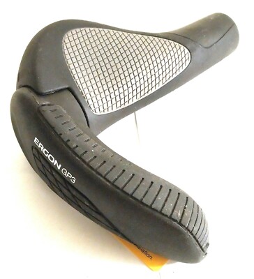 Ergon GP3 Grips Balance Of Size And Comfort - View #6
