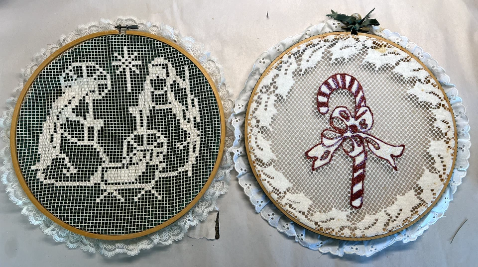 2 VTG Wooden Hoop Christmas Wall Art Décor Hand Embroidered Manger Scene Holiday - Image 4 of 4