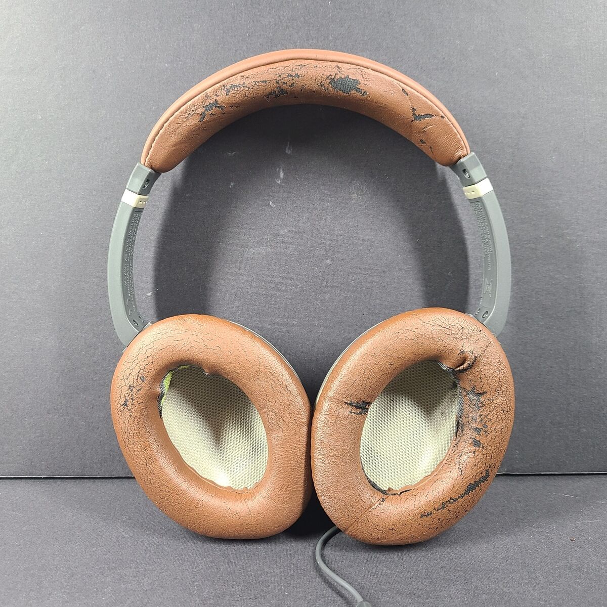 Bose QuietComfort 15 Brown Noise-Cancelling Headphones QC15 Bose QuietComfort 15 Brown Noise-Cancelling Headphones QC15