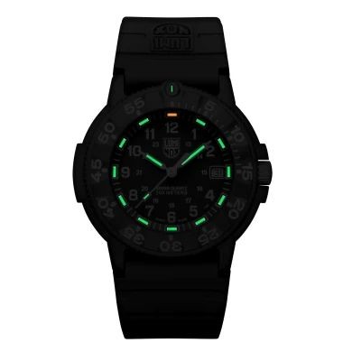 Luminox Original Navy SEAL Black/White Dive Watch 43mm
