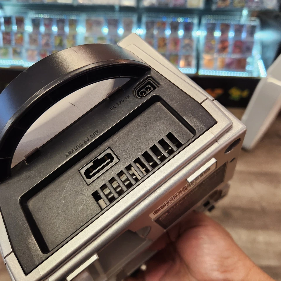 Nintendo Gamecube Console AV OUT ONLY - For Parts Or Repair DOL-101 USA - Image 2 of 4