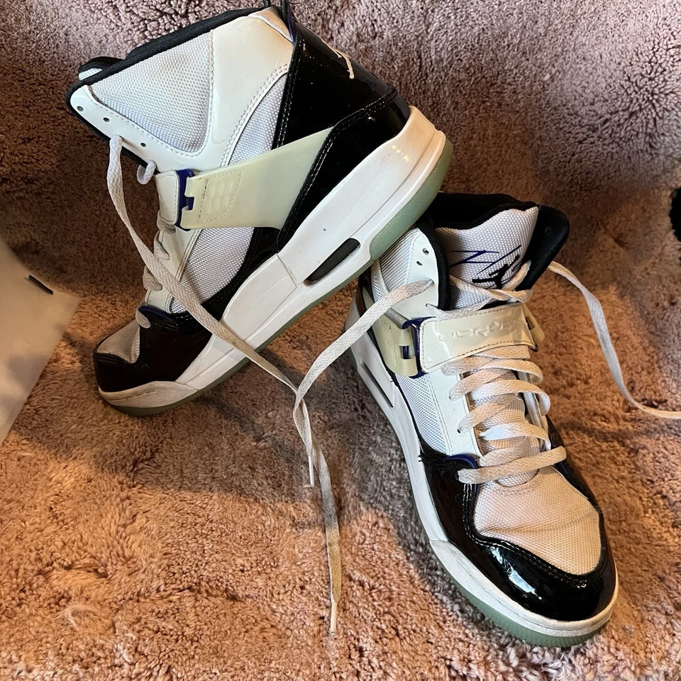 Tênis de basquete Nike Jordan Flight 45 High feminino tamanho 9.5 retrô usado - Imagem 3 de 4