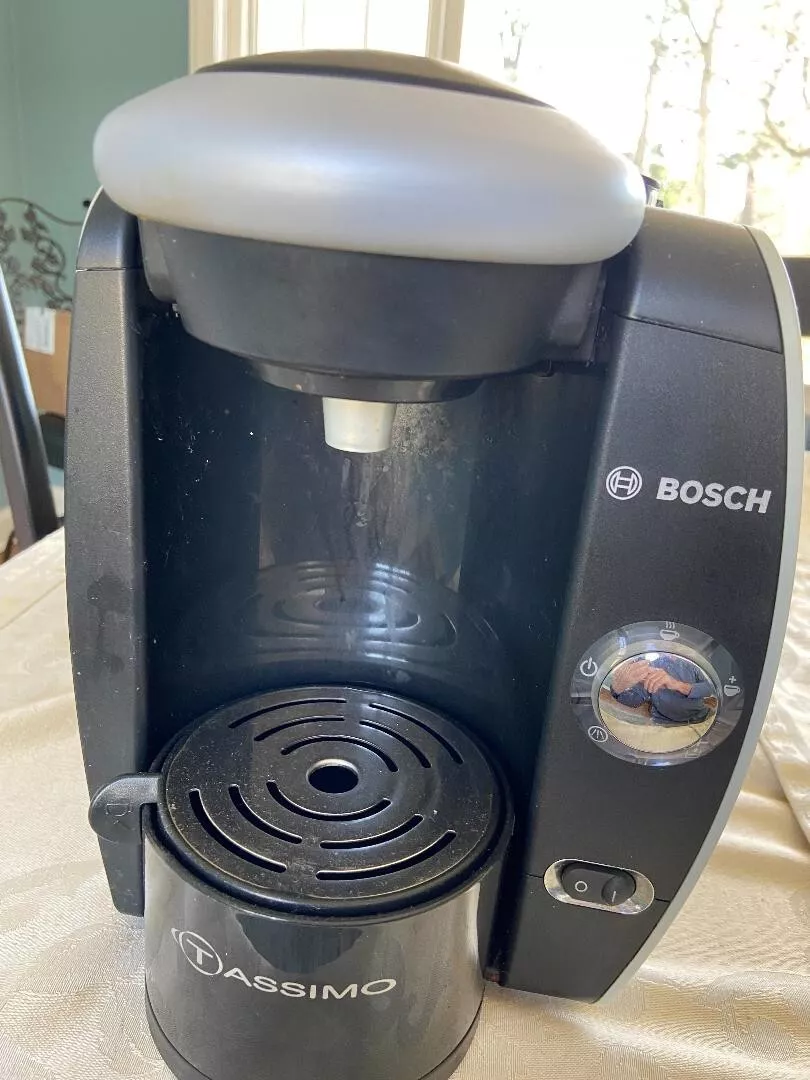 Bosch Tassimo Single-Serve Coffee Maker Brewer TAS1000UC/01