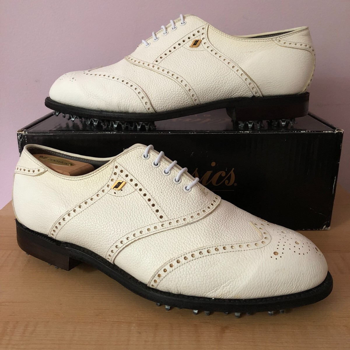 VINTAGE FootJoy Classics White pebble Leather wingtip golf shoes