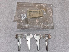 (Lot of 4 Key Blanks) OEM GM Key Blank Part# 94843835