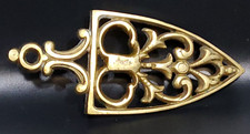 Vintage Cast Iron Sad Iron Shaped Footed Trivet Hot Plate 8.75"