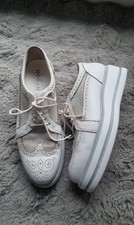 Hogan Route H323 Casual Chic Schnürschuhe aus Klassischem Leather Brogue Stil