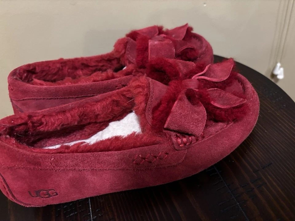 ZAPATO MOCASÍN UGG ANSLEY Heritage arco vino tinto piel de oveja EE. UU. 6 Foto 2 de 4