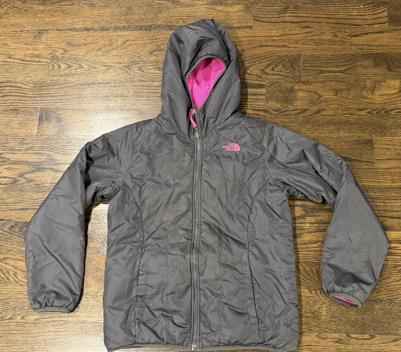 The North Face Girls' Reversible Mossbud Swirl Jacket Black Pink TNF Spring