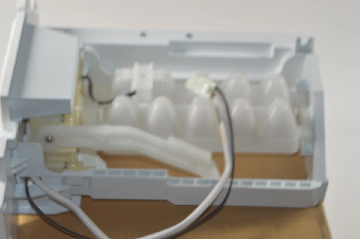 New Genuine OEM Bosch 11007018 Bosch Appliance Ice Maker | eBay