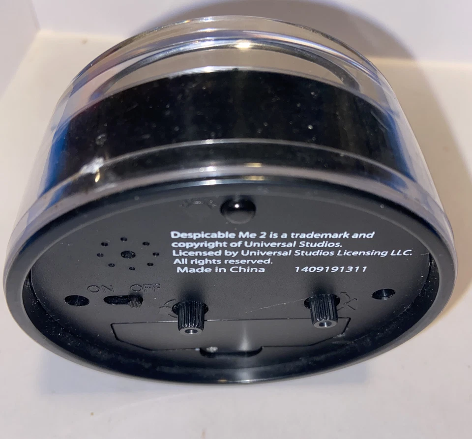 Despicable Me Alarm Clock Battery Operated Acrylic Analog Minions Working - Image 3 of 4