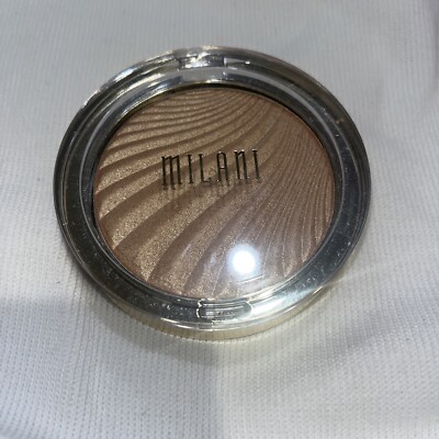 Milani Strobelight Instant Glow Powder-02