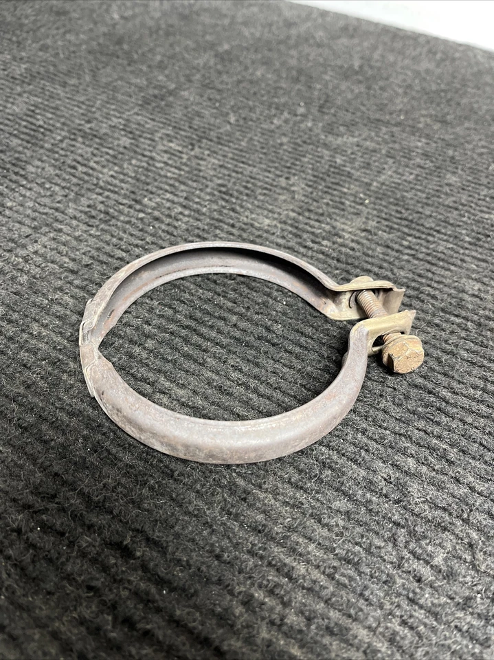 ☑️ Abrazadera de escape OEM BMW 135I 2008-2013 7553602 Foto 3 de 4