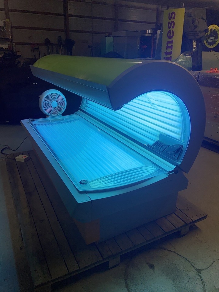 Ergoline Soltron Touchdown Tanning Bed With 38 Lamps eBay