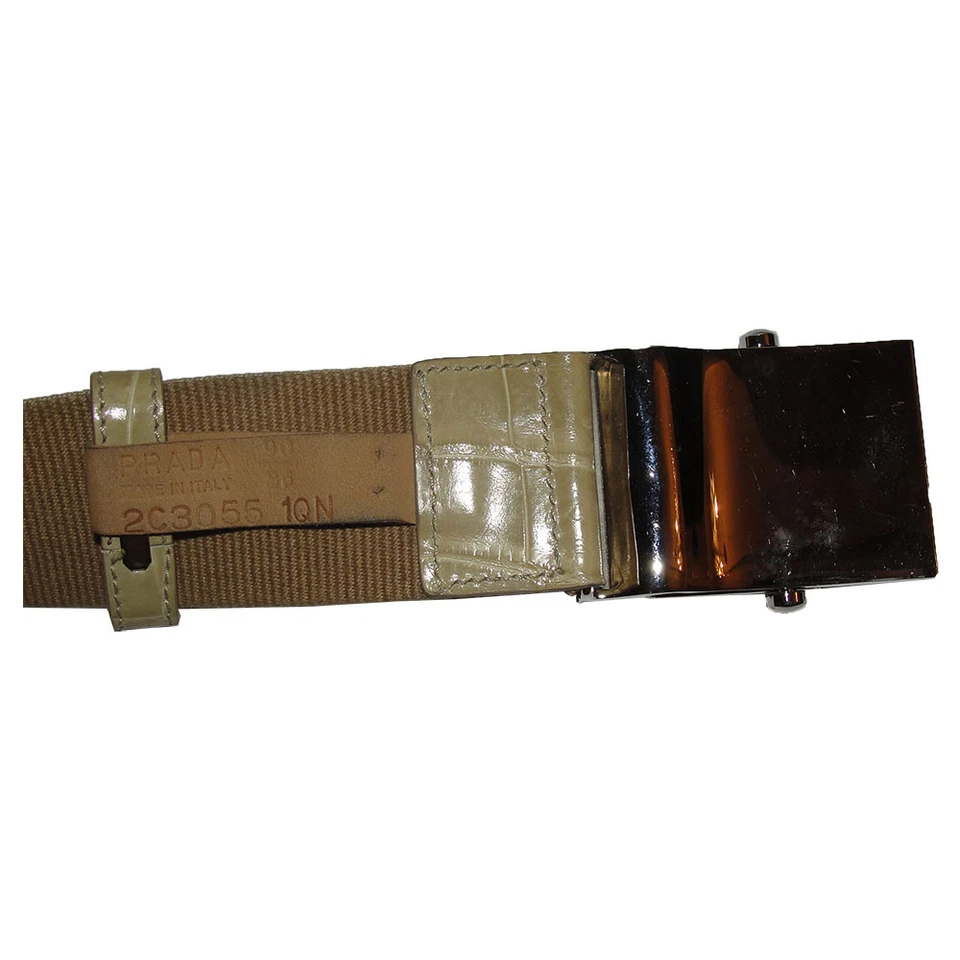 Cinturón de lona Prada marrón y tostado en relieve Foto 4 de 4