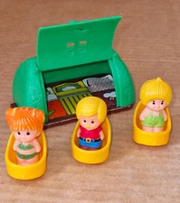 Vintage early 70's Kenner Tree Tots OUTDOOR CAMPING Adventure Set Family House
