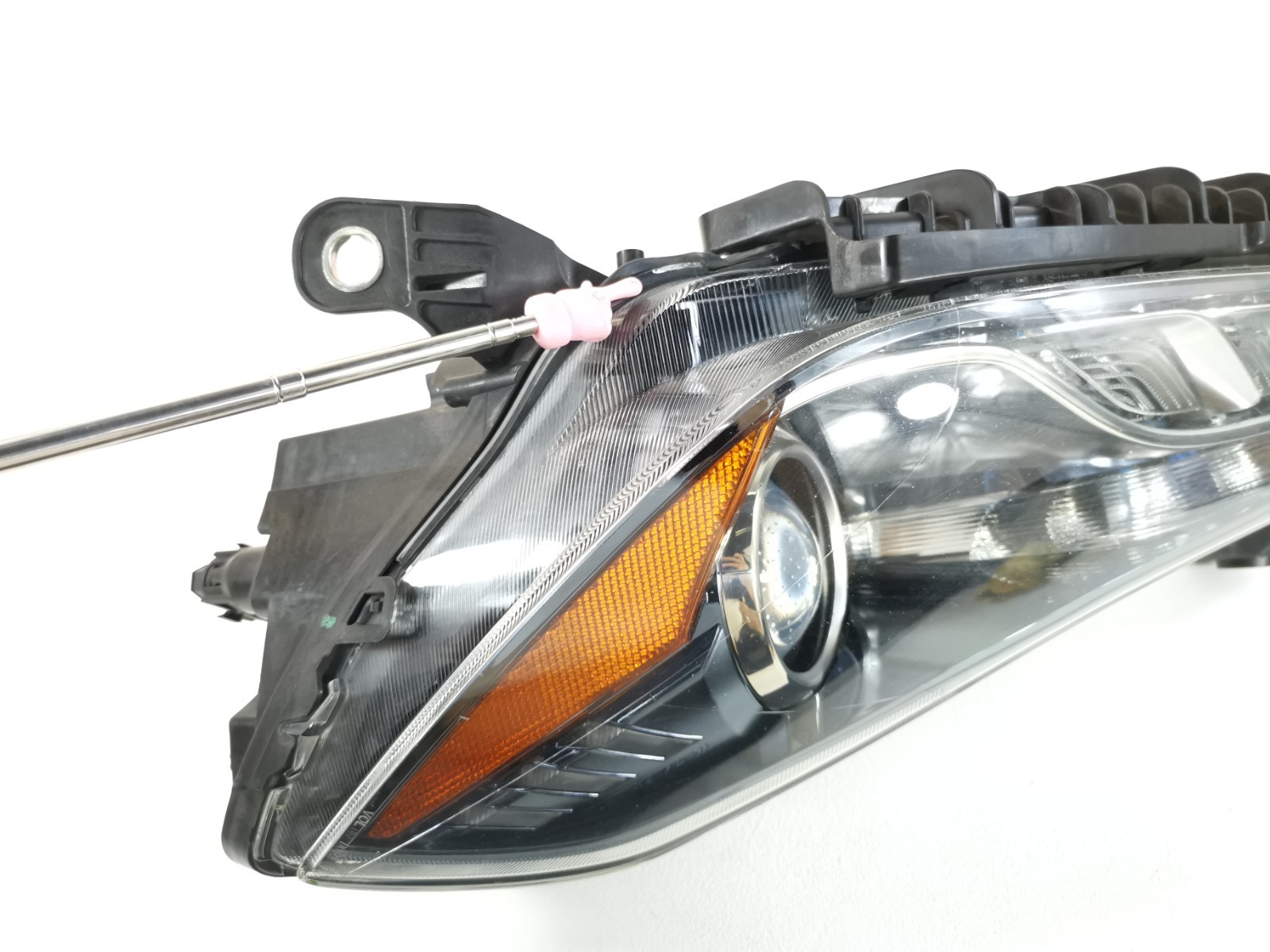 Maserati Ghibli 2017  Front Left Side Adaptive Xenon Headlight 670038241 OEM