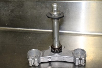 2006 Kawasaki Ninja ZX6R ZX636C FRONT FORKS CLAMP LOWER TRIPLE