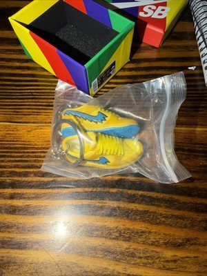 Mini 3D Printed Shoe Keychain  SB Dunk Grateful Dead-Yellow 