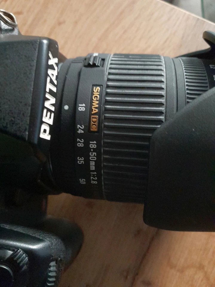 Pentax K-5 with Sigma 18-50mm 1:2.8 EX MACRO and Sigma 70-300mm 1:4-5.6 APO DG - Bild 3 von 4