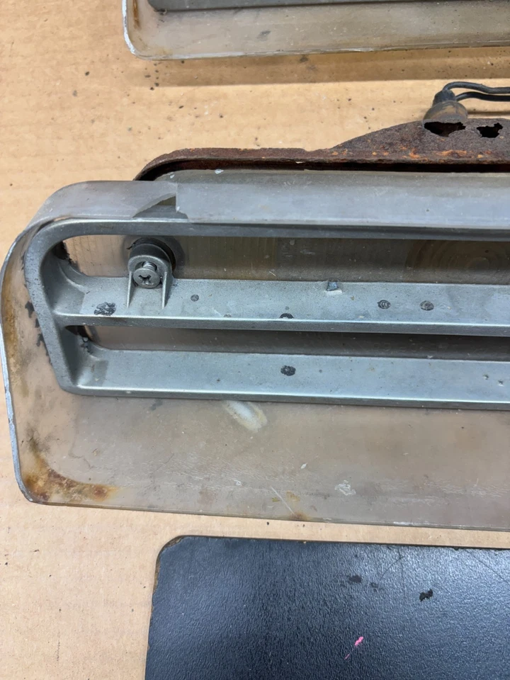 Par de lentes de señal de giro Buick Skylark Gran Sport 1965 lentes de luz montaje 65 GS. Foto 2 de 4