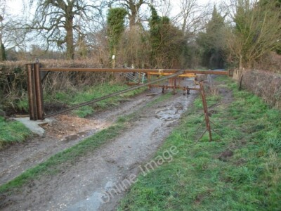 Foto 6x4 Quarley - Fußweg diese behelfsmäßige Barriere scheint er um 2009 gewesen zu sein