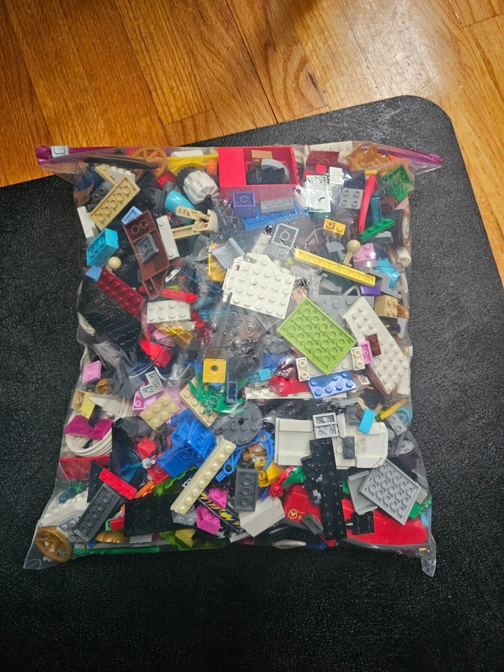 LEGO Bulk Lot of Pieces - Over 6 LBS (City, Friends, Star Wars, etc) - Image 2 of 2