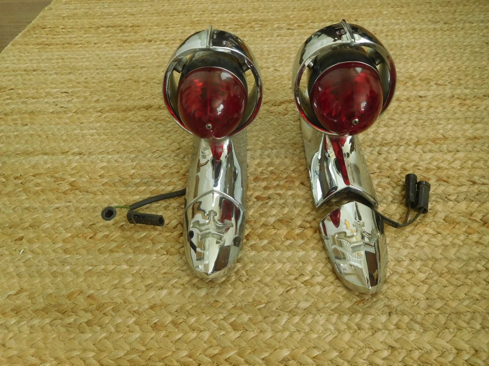 1956 CHRYSLER IMPERIAL TAIL LIGHT ASSEMBLIES LH RH MOPAR DPCD C73 GUN SIGHT - Image 2 of 4