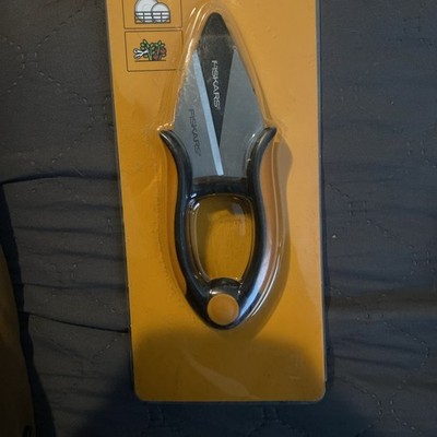 Fiskars 5'' Herb Snips Garden Shears with Sheath SoftGrip Handle Dishwasher Safe