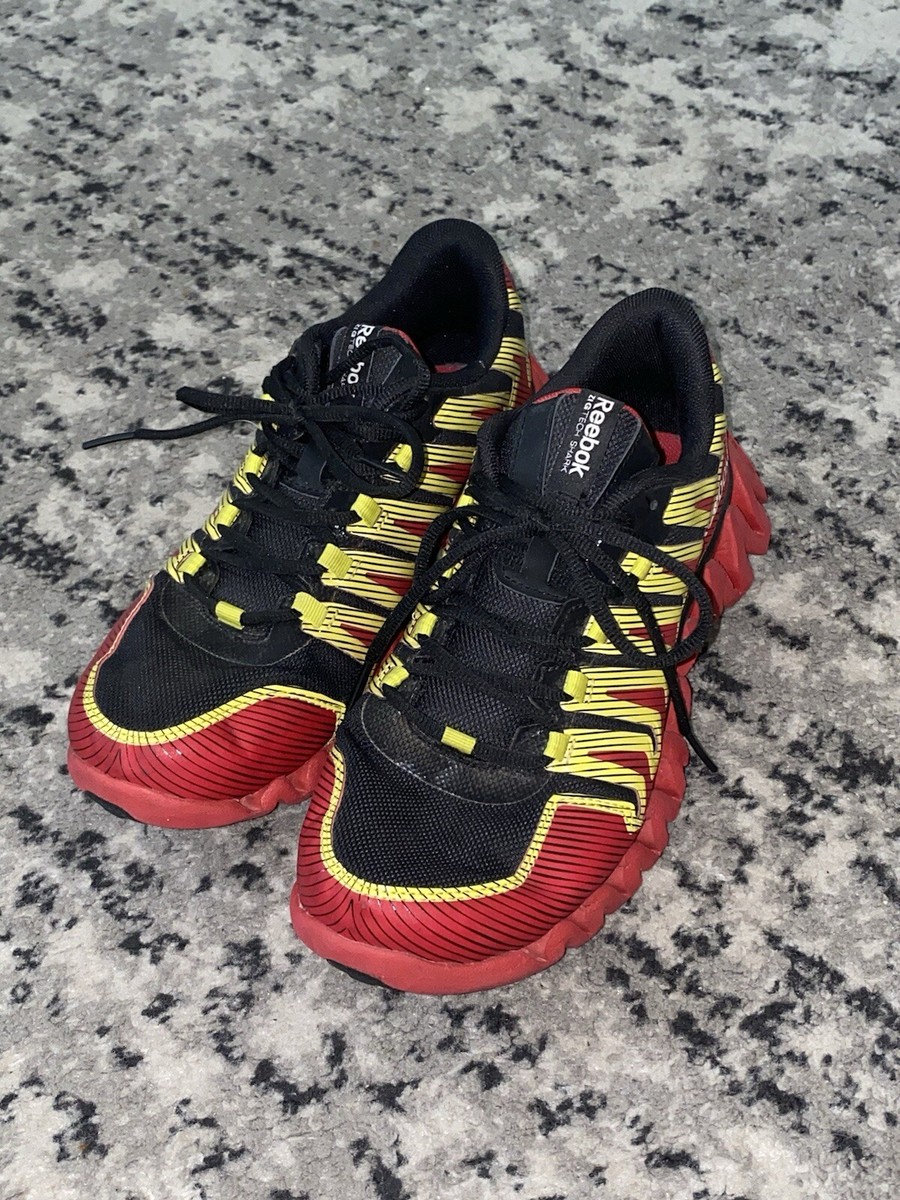 Reebok Zig Tech Shark Sneakers Yellow Red Black Men's Size 6