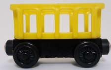 Thomas Friends Wooden Railways Circus Animal Train Car Y5020 Yellow