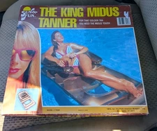 Sun N Fun The King Midus Tanner Vintage Pool Float New Old Stock Rare