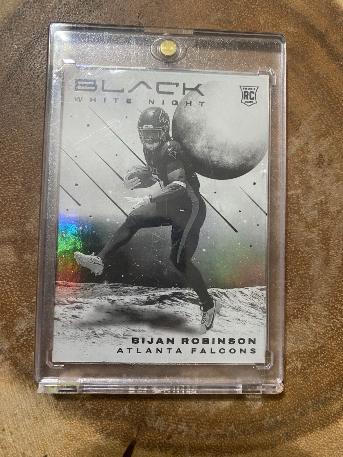 2023 PANINI BLACK WHITE NIGHT BIJAN ROBINSON ROOKIE SSP CASE HIT FALCONS RC