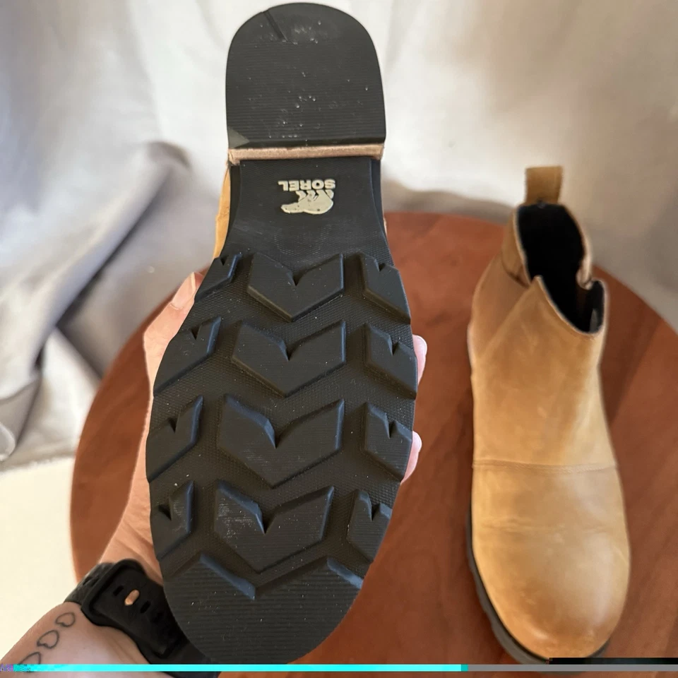 Sorel Emelie II Chelsea Waterproof  Pull On Casual Ankle Bootie Tan Women's 7.5 - Image 3 of 4