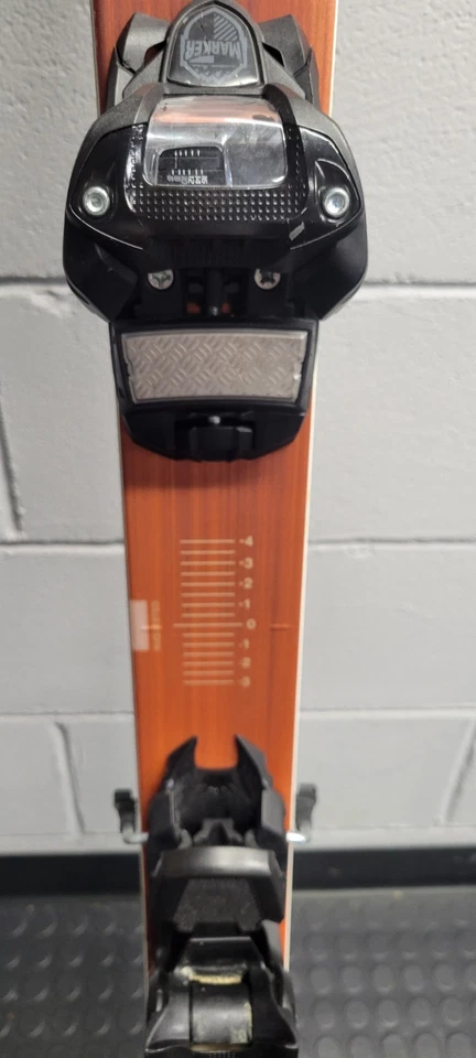 Blizzard Latigo/Marker Jester  - Image 2 of 3