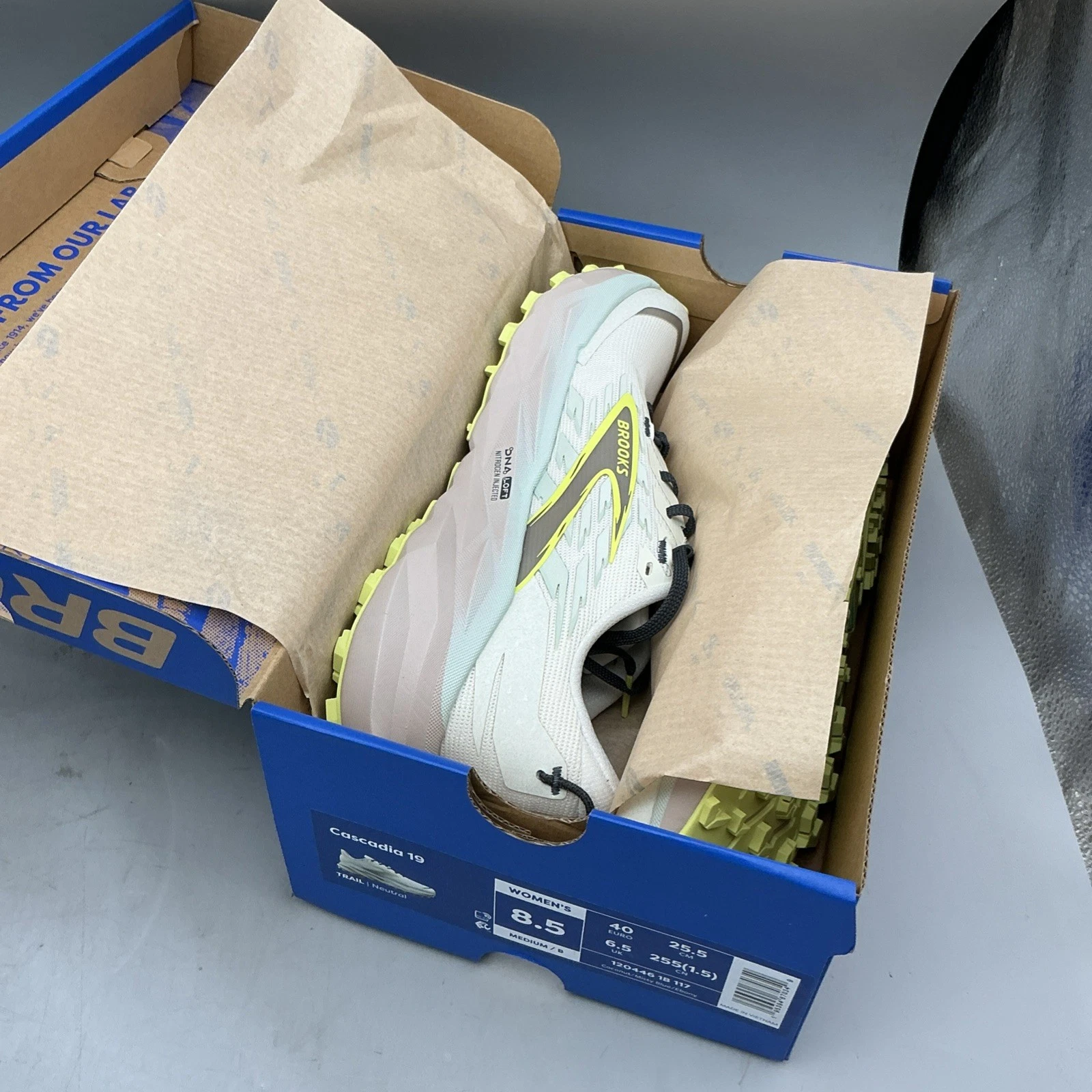 BROOKS Cascadia 19 Women's Trail Running Shoes Size 8.5 M Brand New
Opens in a new window or tab