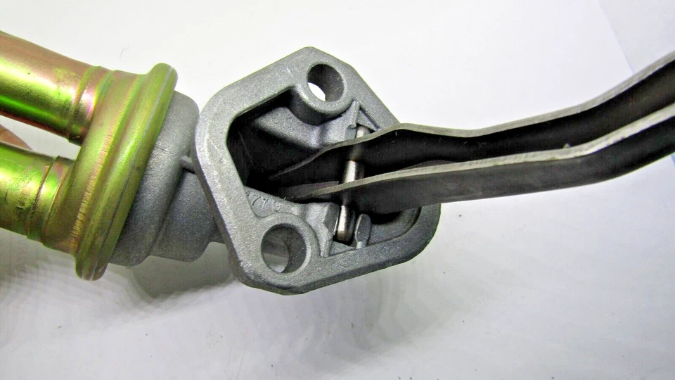 Bomba de combustible mecánica Airtex 60036 vintage Foto 4 de 4