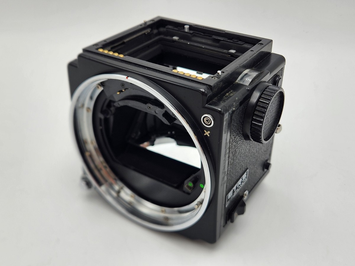 Zenza Bronica ETRs Medium Format Camera Body Only *READ Parts/Repair*