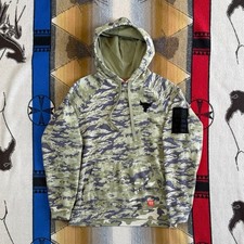 Men's Under Armour Project Rock Fleece Hoodie Veterans Day Camo Size Medium